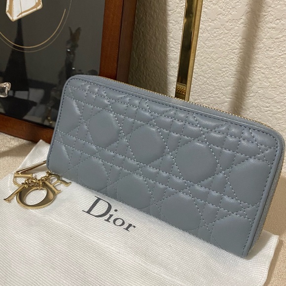 Lady Dior Voyageur Wallet - Picture 12 of 13